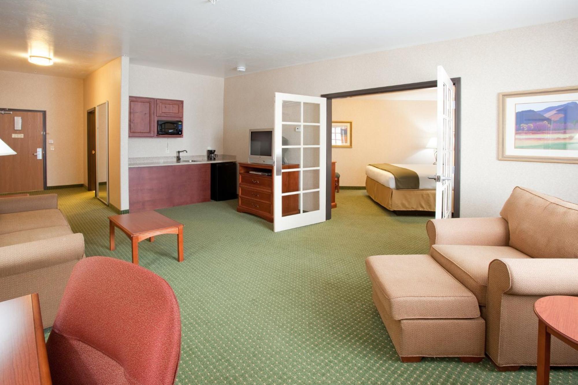 Holiday Inn Express Hotel & Suites Gunnison, An Ihg Hotel Экстерьер фото