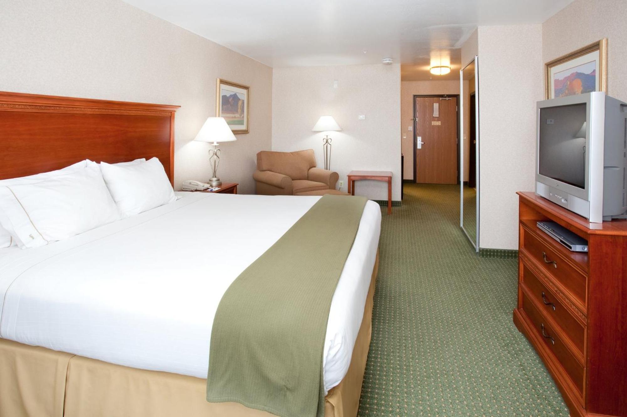 Holiday Inn Express Hotel & Suites Gunnison, An Ihg Hotel Экстерьер фото