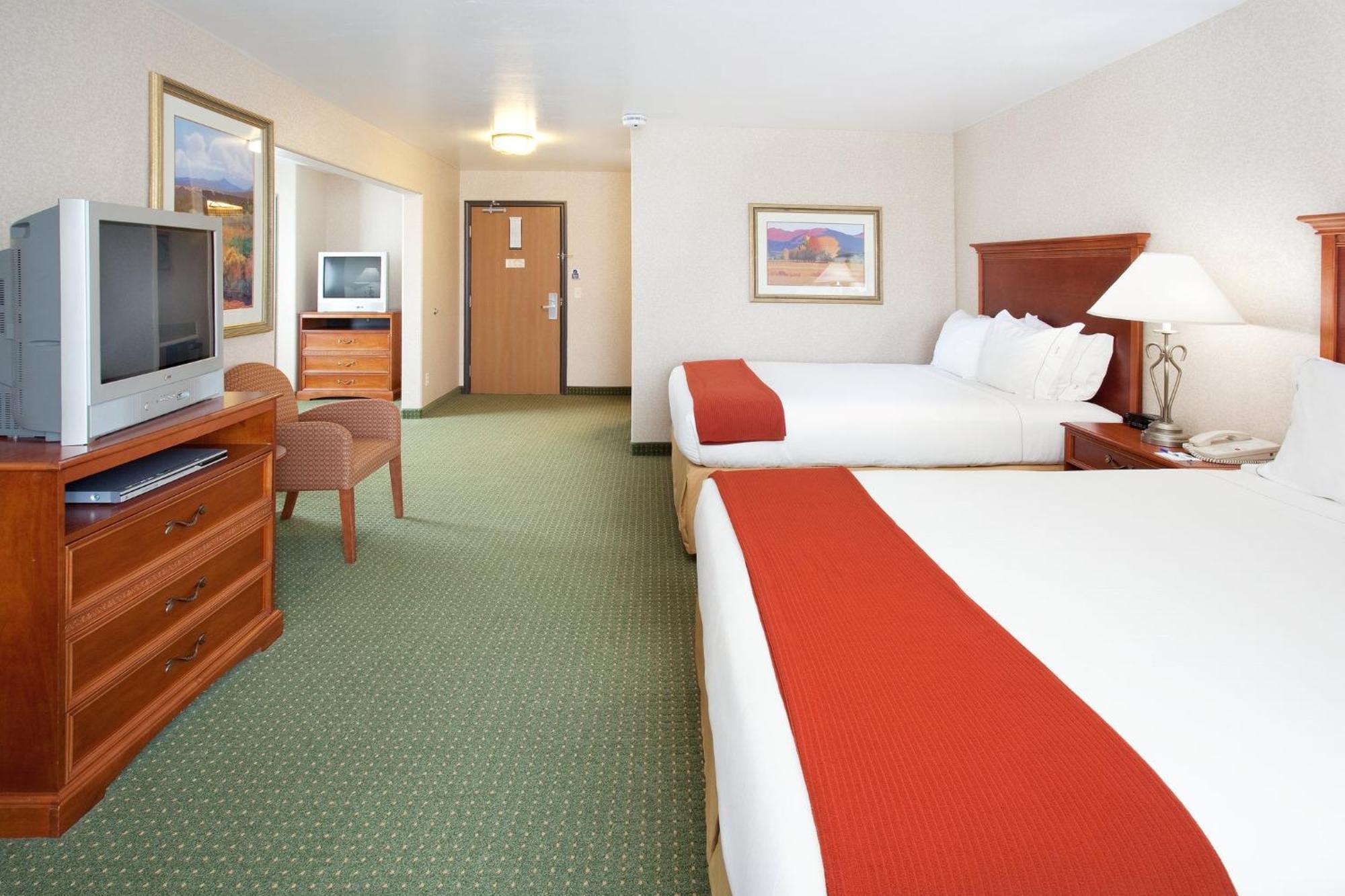 Holiday Inn Express Hotel & Suites Gunnison By Ihg Экстерьер фото